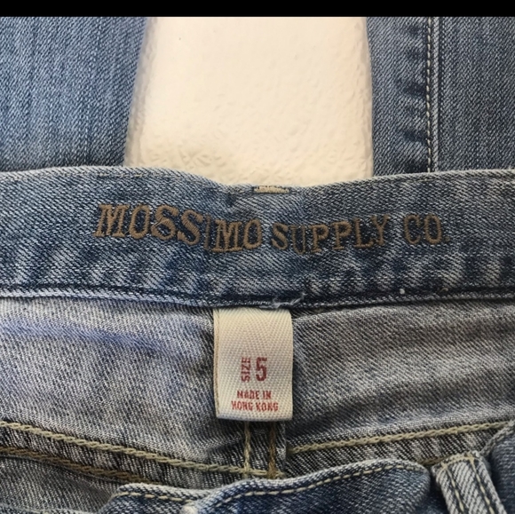 Mossimo sz 5 - Picture 1 of 2